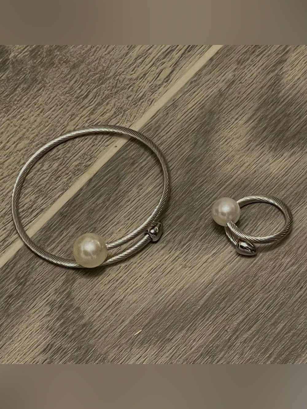 Sterling Silver
Solari Bracelet and ring Pearl with Diamonds MEDIUM SIZE